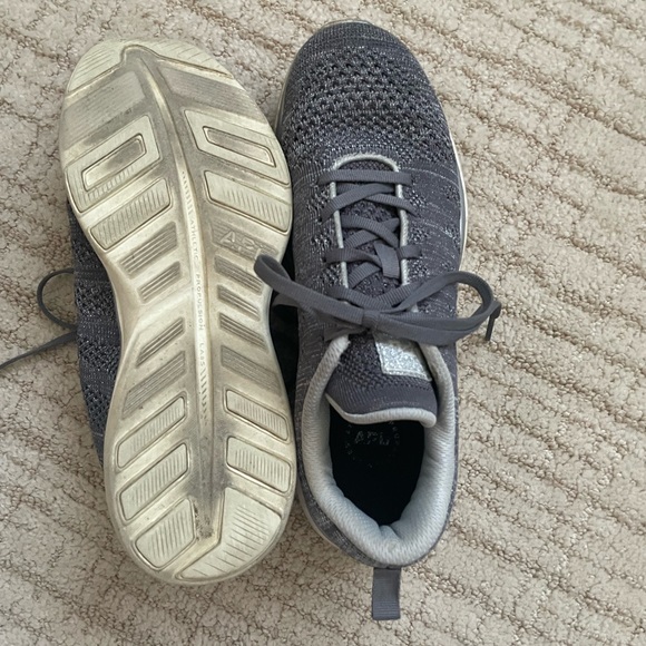 APL Techloom Pro Women’s - Gently Used - Picture 2 of 5